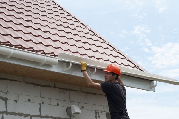Rain Gutter Repair in Arlington Heights