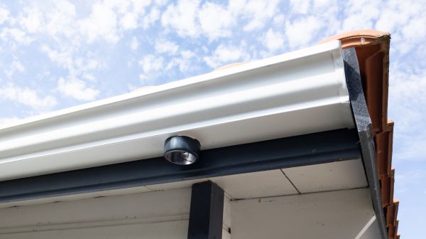 Seamless Gutters Installation in Arlington Heights