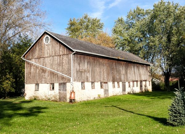 Barn Gutter Repair in Arlington Heights
